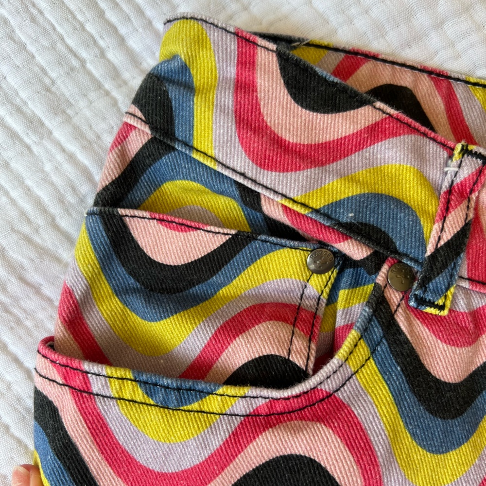 🌈Funky Like New Ragged Jeans🌈 - Picture 5 of 6